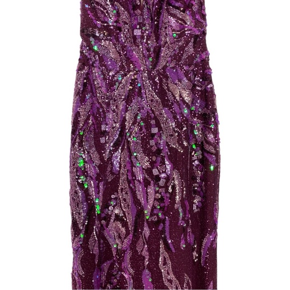 Dress the Population sequin halter gown - Picture 2 of 11